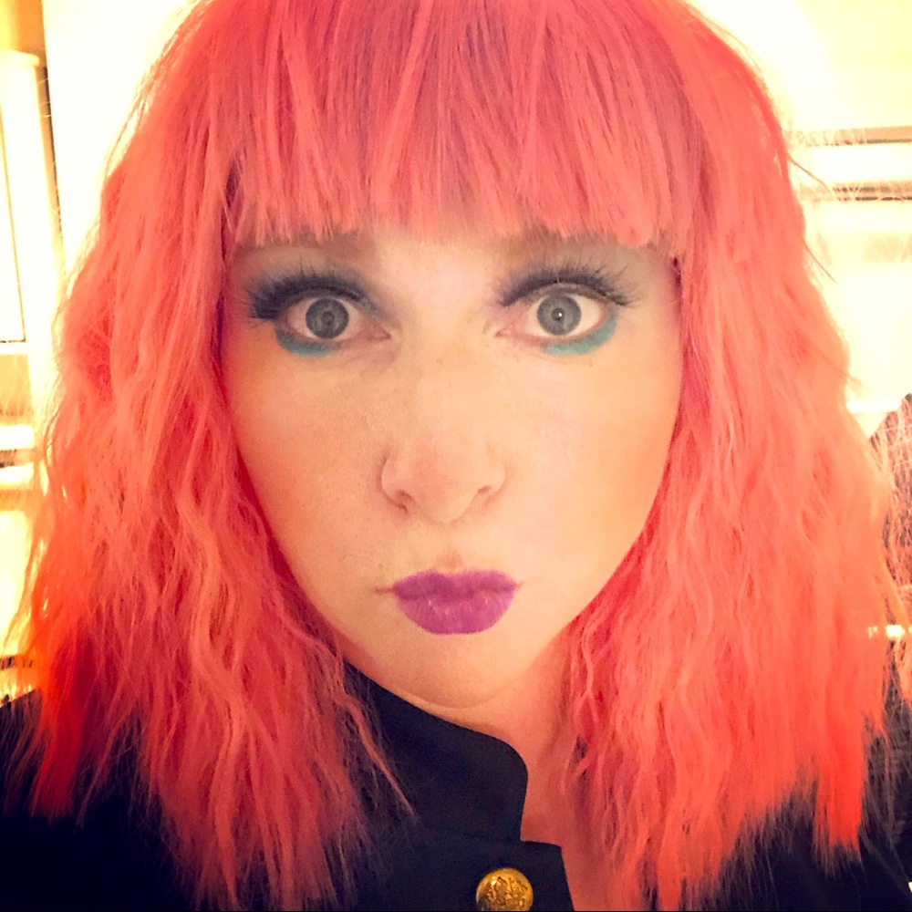 Meet your Posher, Izzy